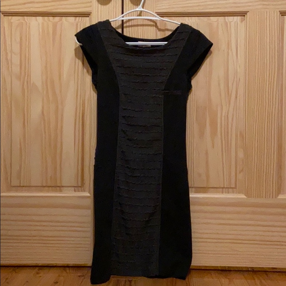 Black and grey mini dress.